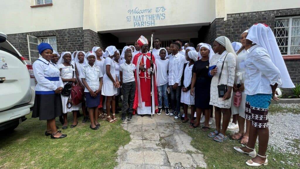Bishop Ignatios and those confirmed at St Matthew’s Monomotapa, the oldest suburb of Gweru