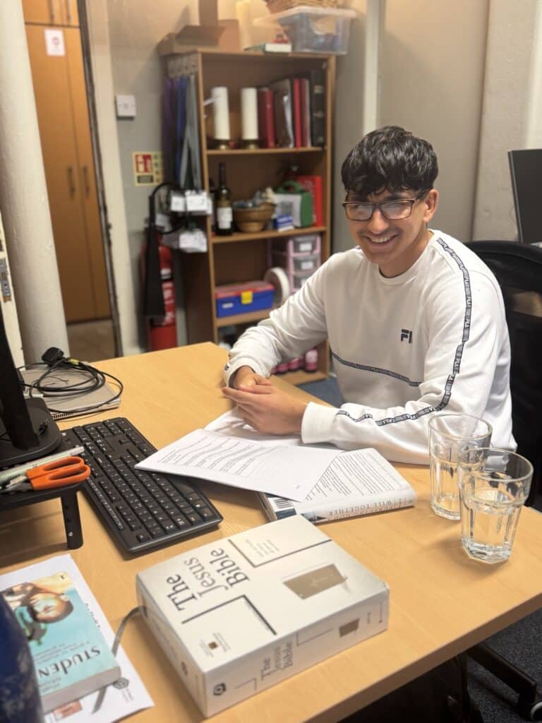 Learning to serve – What does an apprentice do? - The Diocese of Southwark